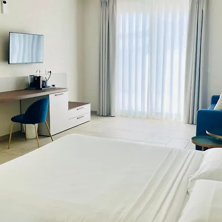 Palazzo Lagreca 3*