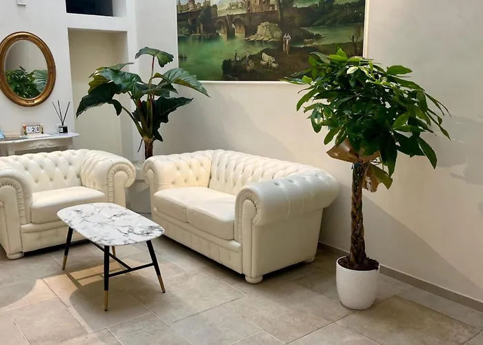 Palazzo Lagreca 3*